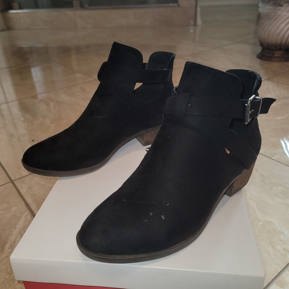 Womens booties - Picture 3 of 5